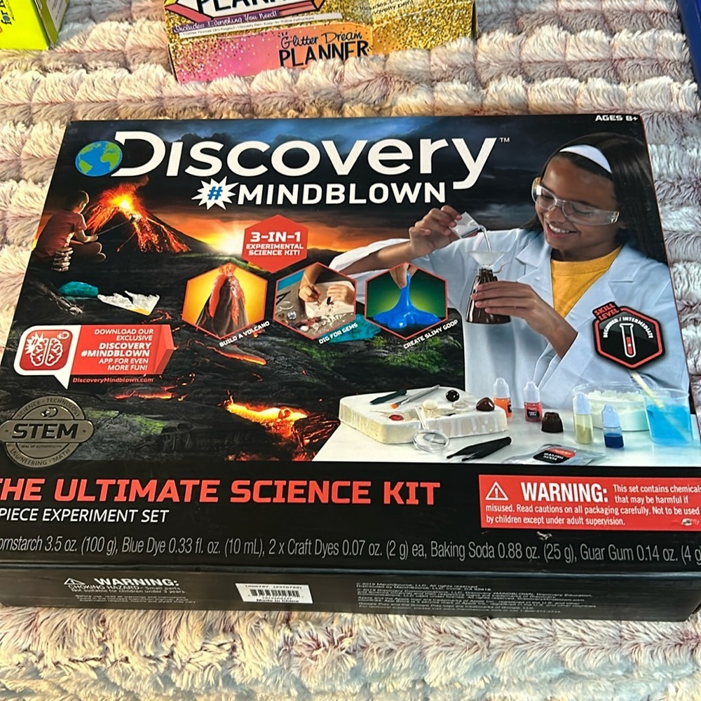 Discovery MINDBLOWN The Ultimate Science Kit